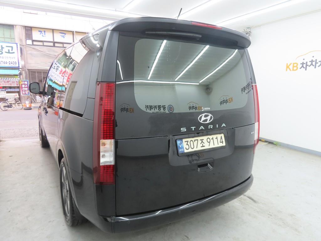 HYUNDAI Staria - Vista 4