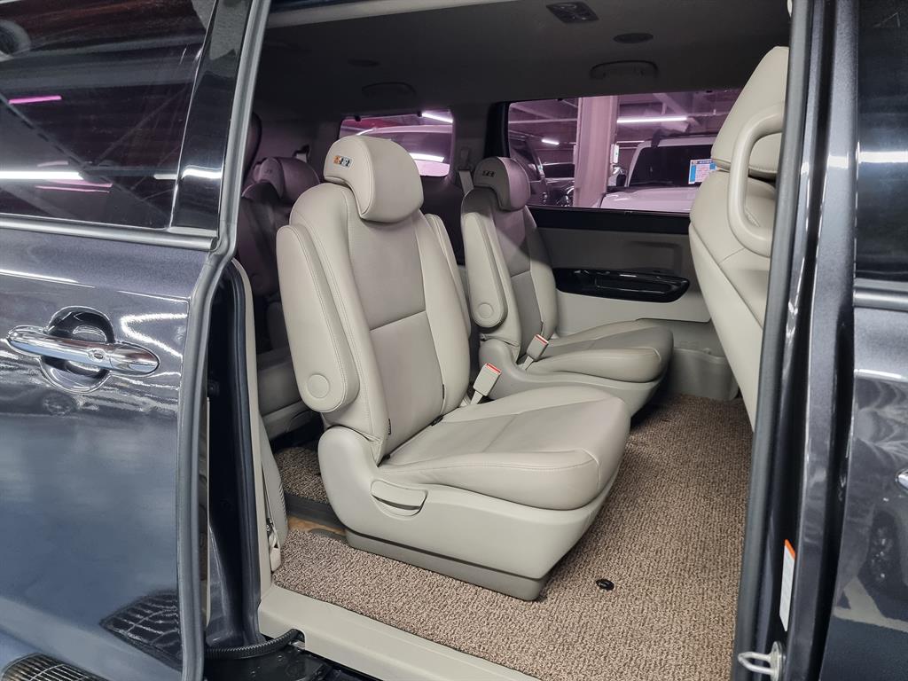 KIA Carnival 2020 Gris - Importación desde Corea - HF Imports Iquique - Foto 17