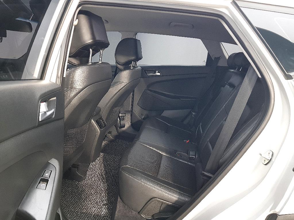 HYUNDAI Tucson - Vista 9