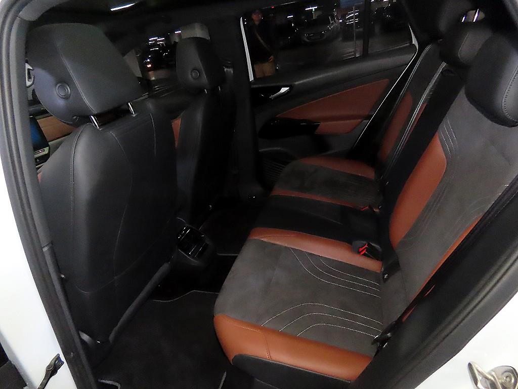 Volkswagen ID.4 - Vista 7