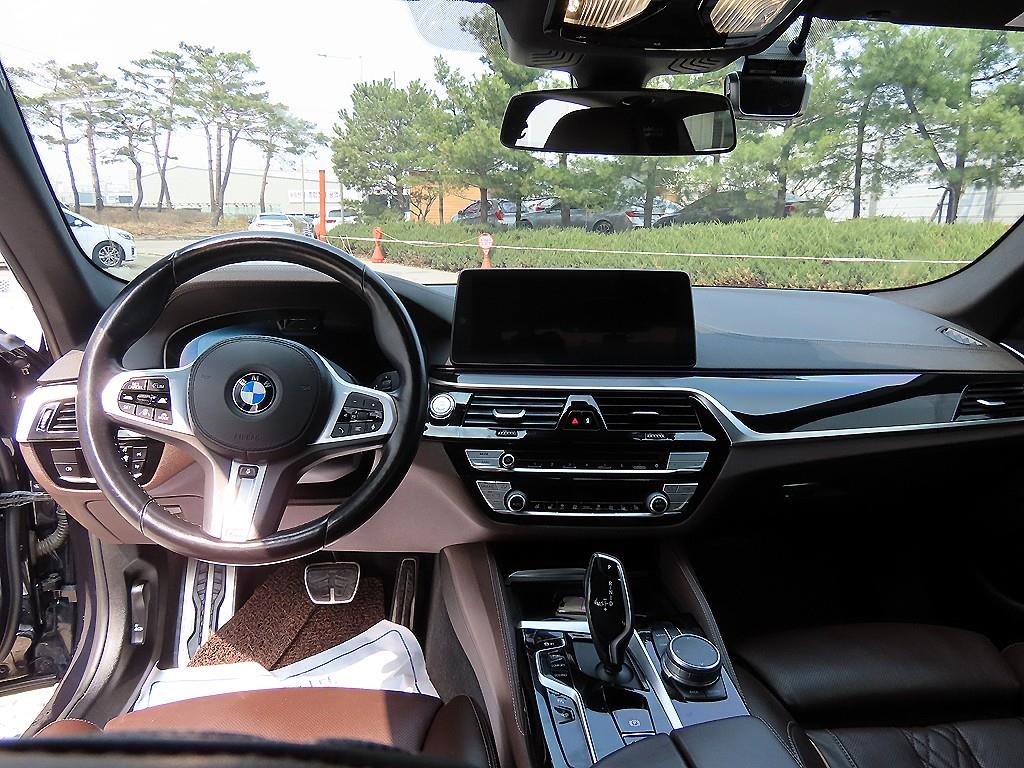 BMW 5 Series - Vista 7
