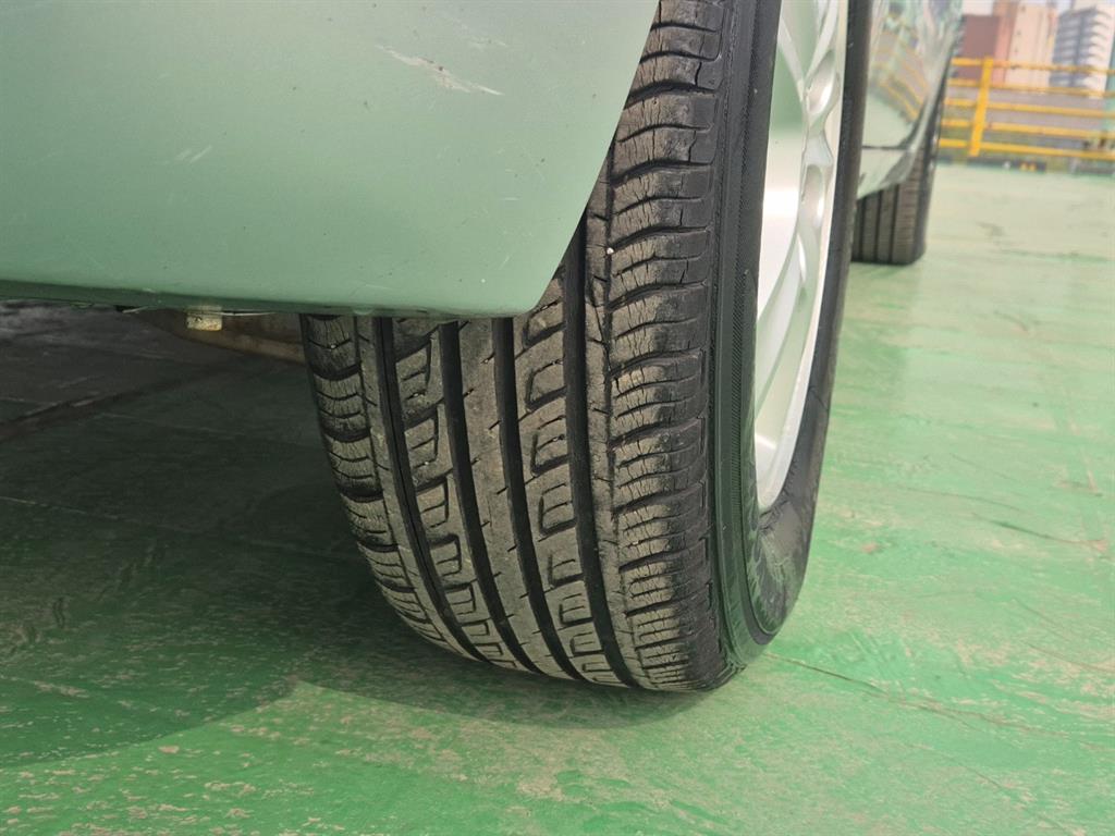 HYUNDAI i30 2009 Plateado - Importación desde Corea - HF Imports Iquique - Foto 19