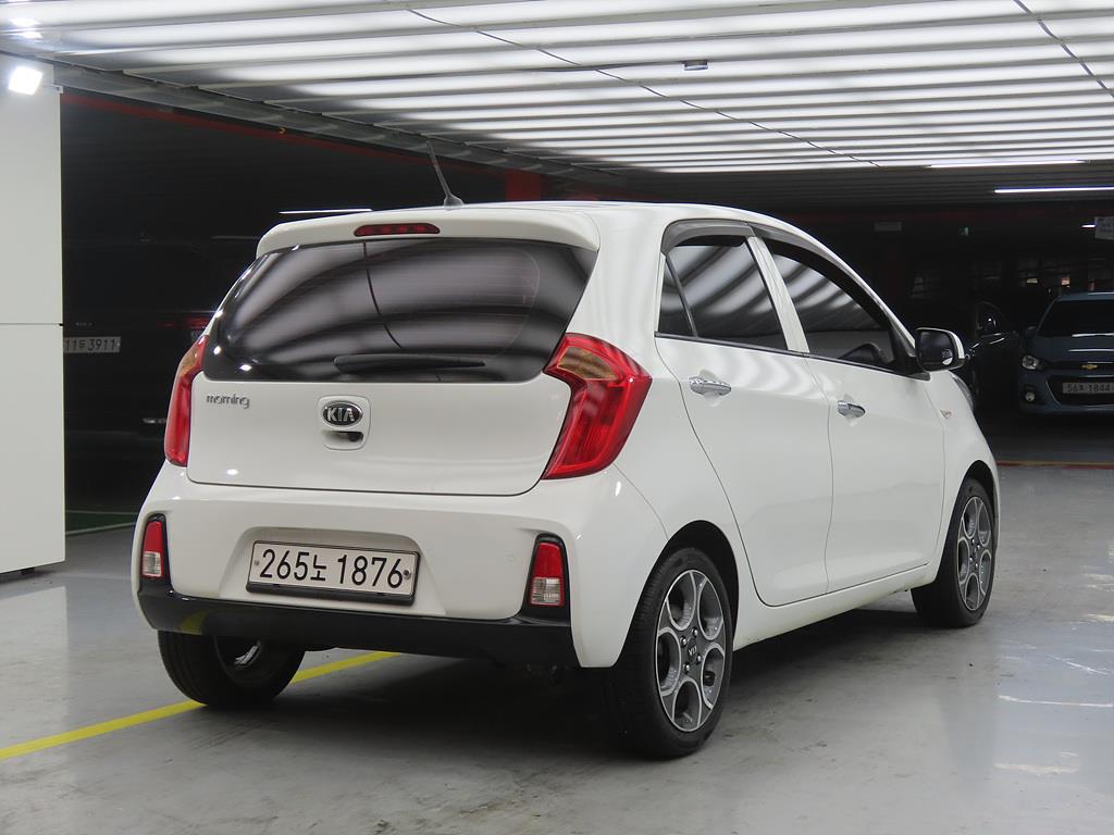 KIA Morning - Vista 4