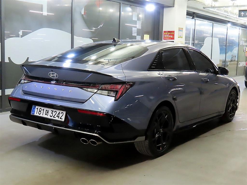 HYUNDAI Avante - Vista 4