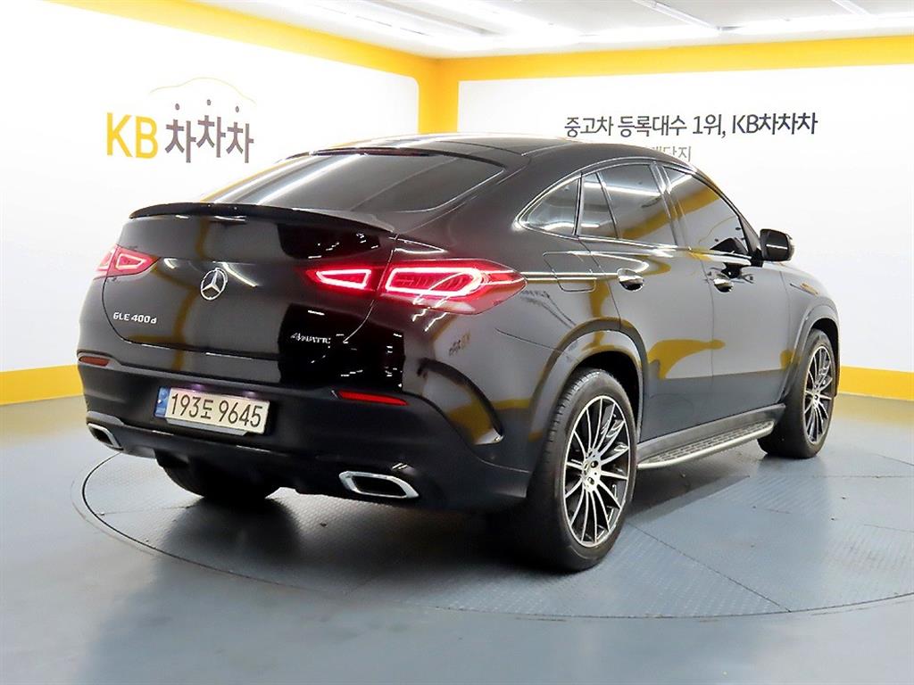 Mercedes Benz GLE Class - Vista 4