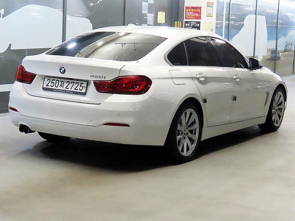 BMW 4 Series - Vista 4