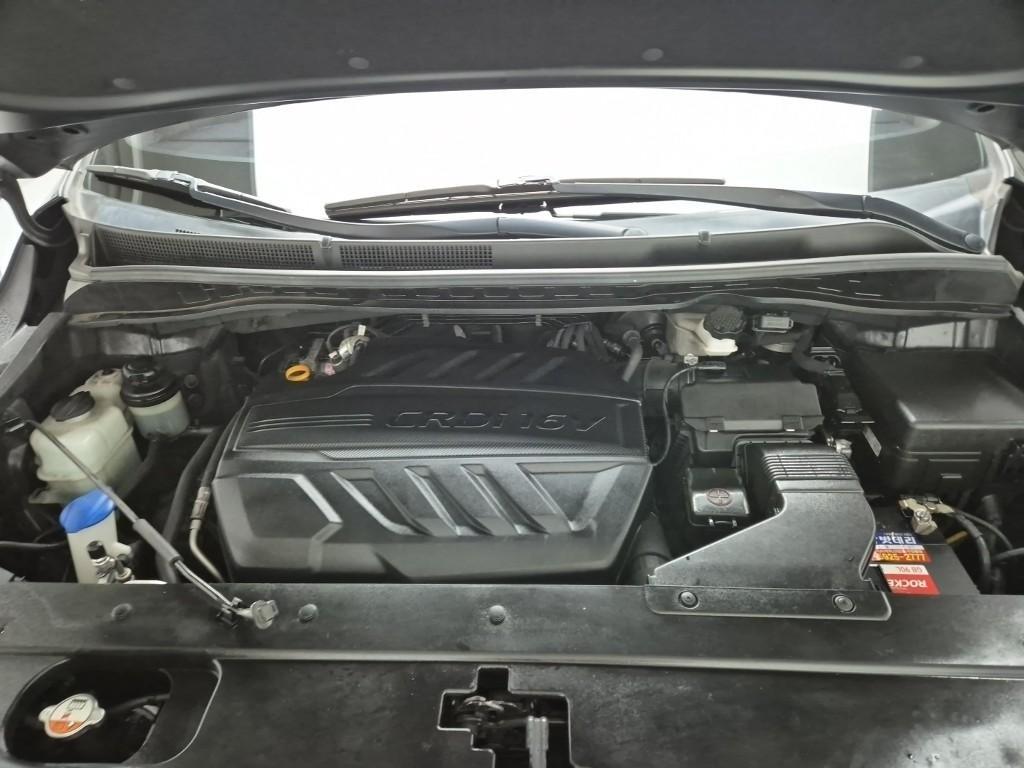 KIA Carnival - Vista 5