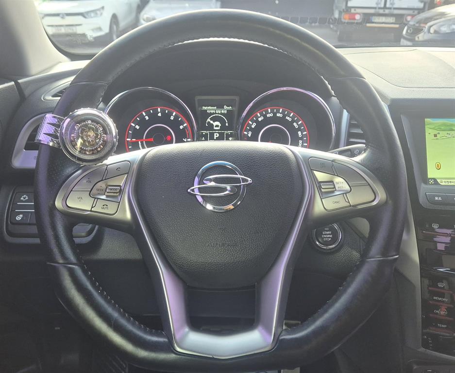 Ssangyong Tivoli 2016 Blanco - Importación desde Corea - HF Imports Iquique - Foto 14