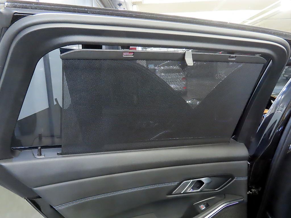 BMW 3 series 2020 Negro - Importación desde Corea - HF Imports Iquique - Foto 14