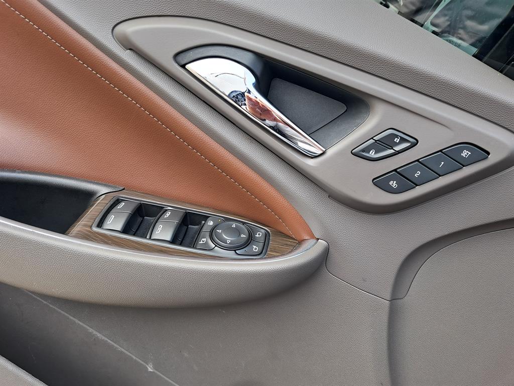 Chevrolet Malibu - Vista 11