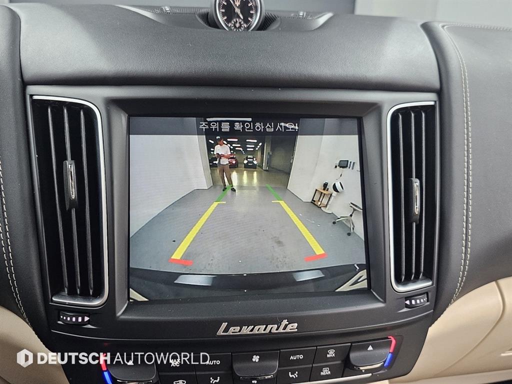 Maserati Levante 2019 Negro - Importación desde Corea - HF Imports Iquique - Foto 13