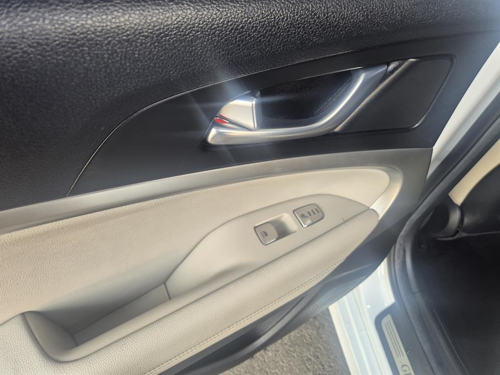 Genesis G70 - Vista 7