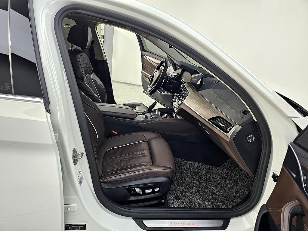 BMW 5 Series - Vista 10