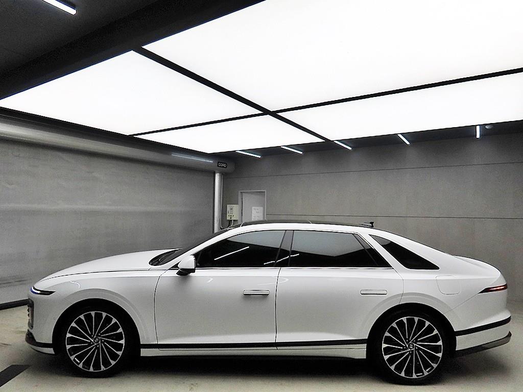 HYUNDAI Grandeur - Vista 4