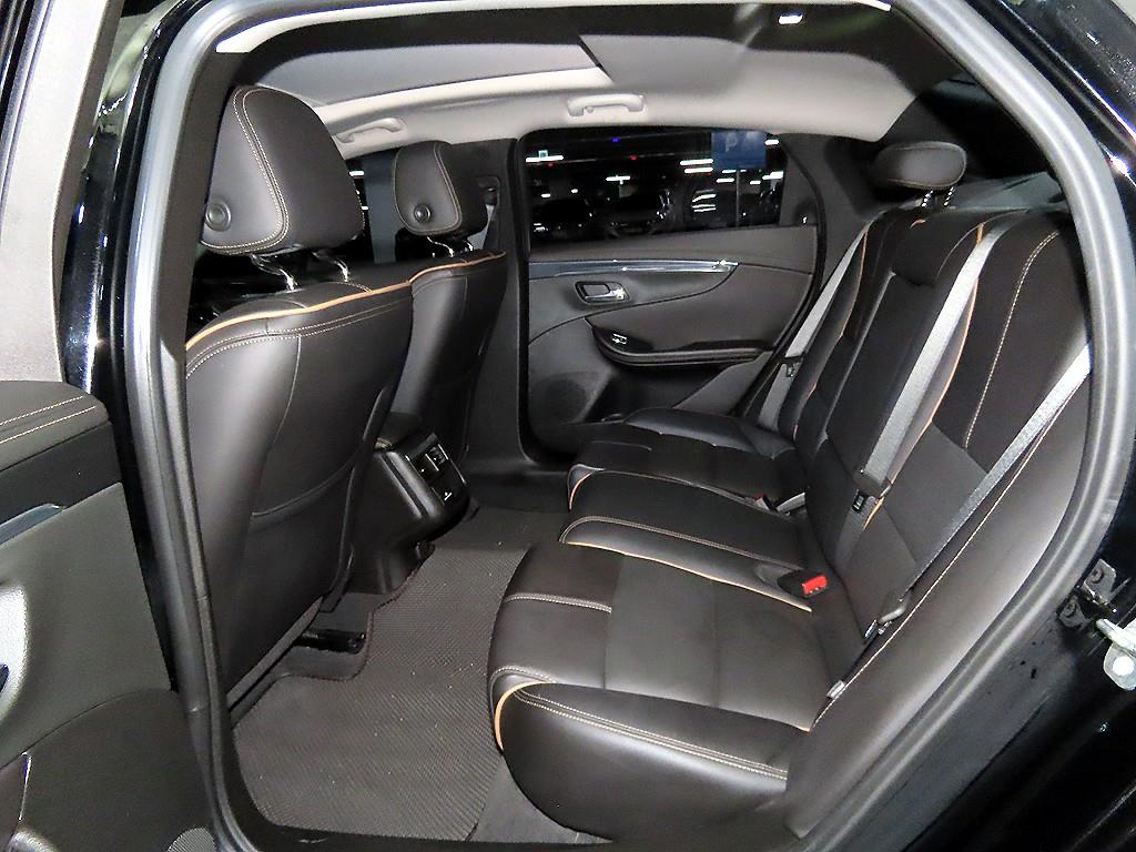 Chevrolet Impala - Vista 7