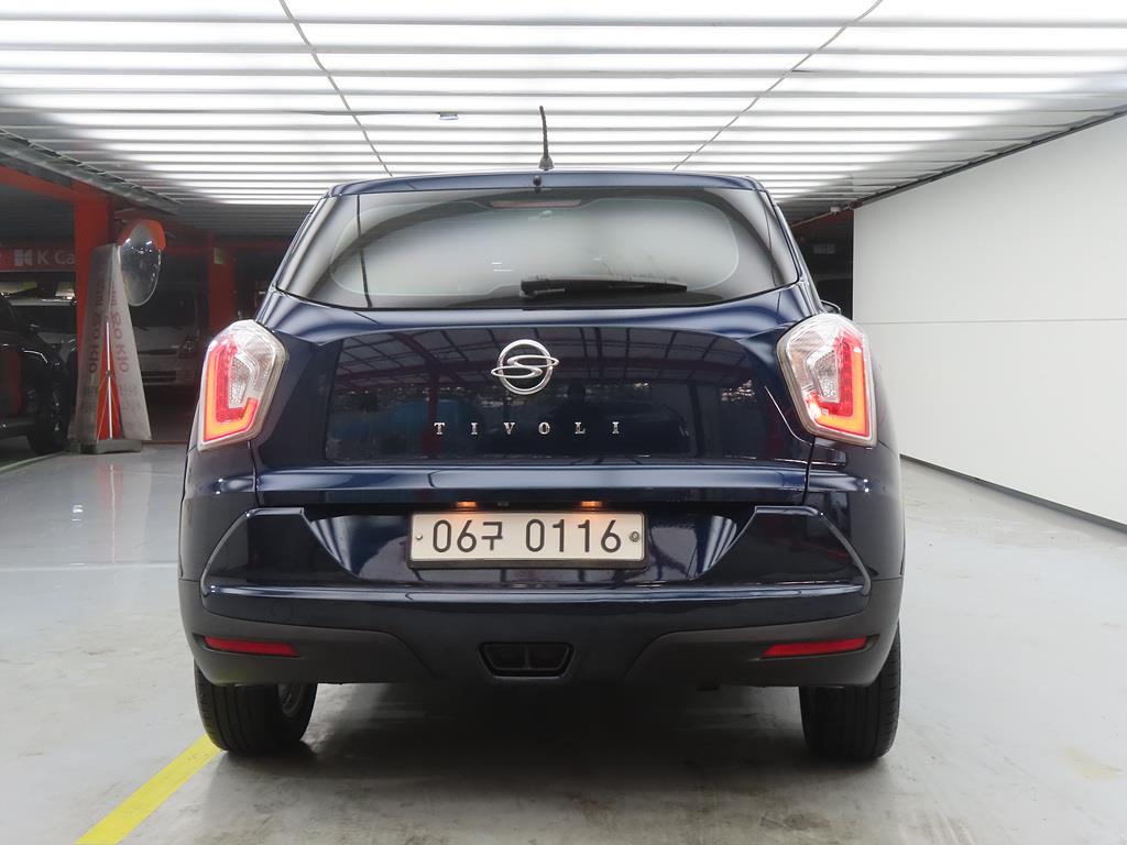 Ssangyong Tivoli - Vista 3