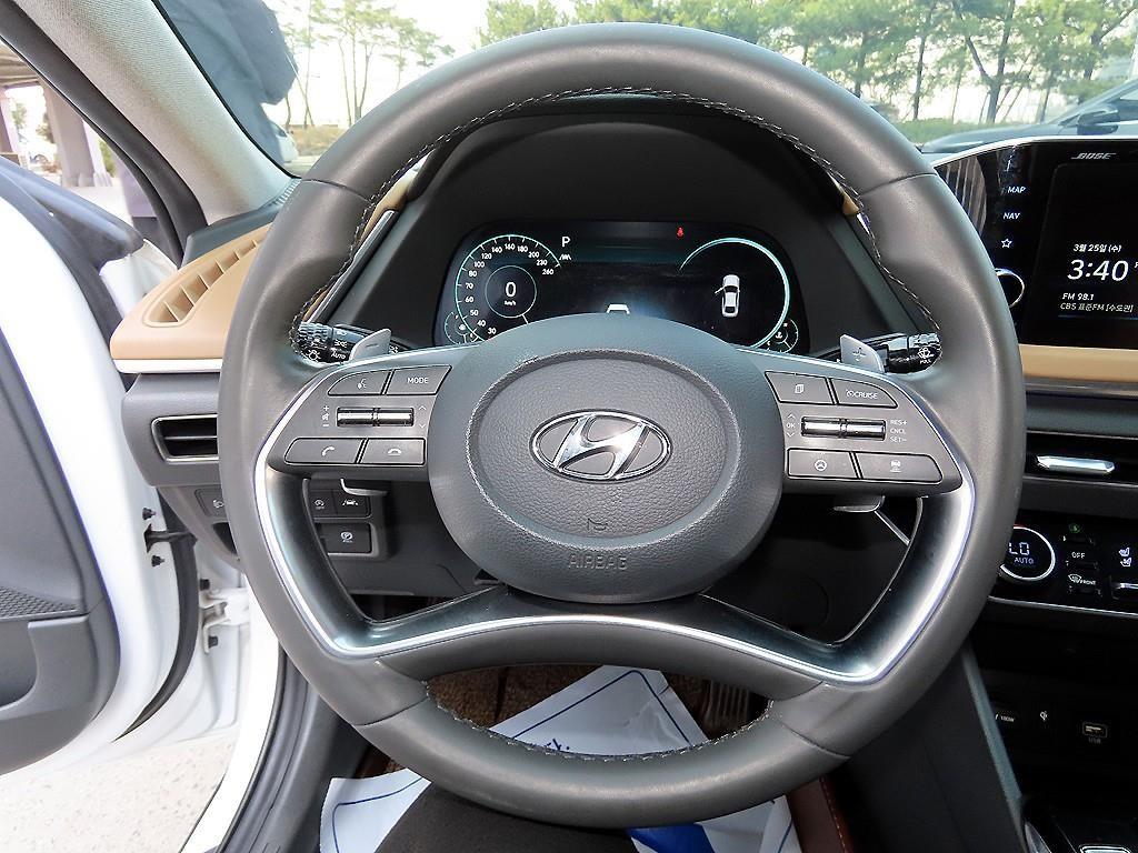 HYUNDAI Sonata - Vista 8