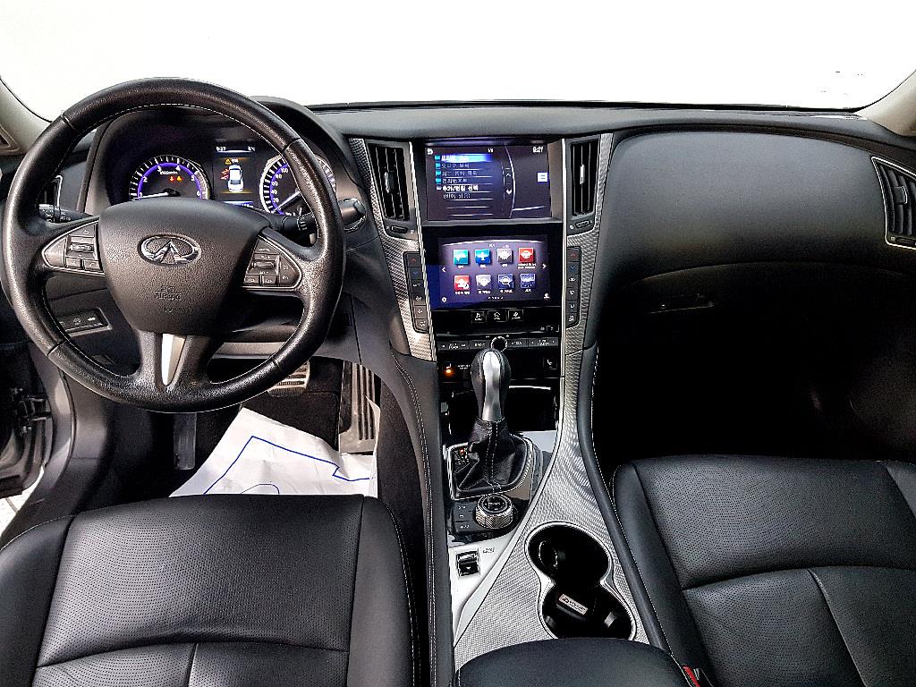 Infiniti Q - Vista 5