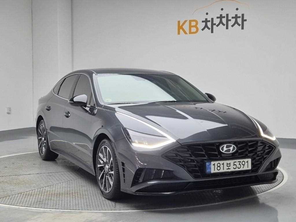 HYUNDAI Sonata - Vista 4