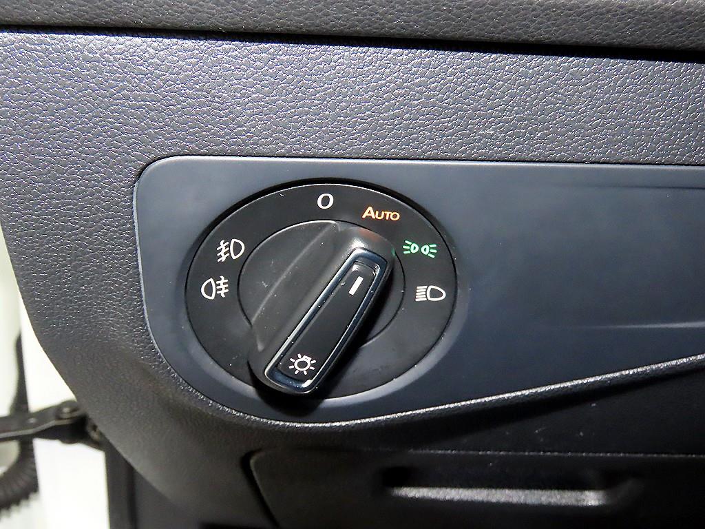 Volkswagen Tiguan 2018 Blanco - Importación desde Corea - HF Imports Iquique - Foto 13