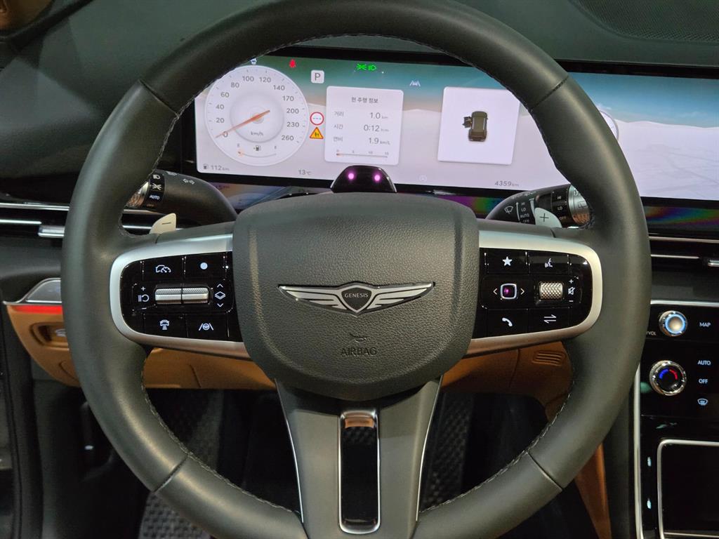 Genesis GV80 - Vista 9