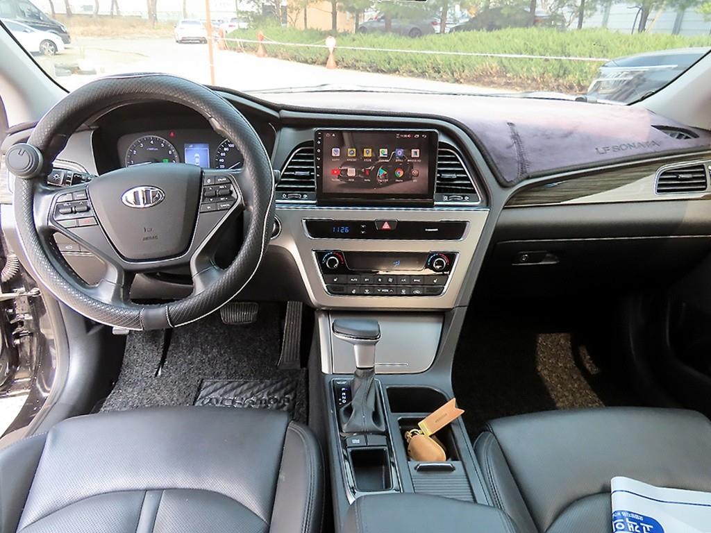 HYUNDAI Sonata - Vista 7