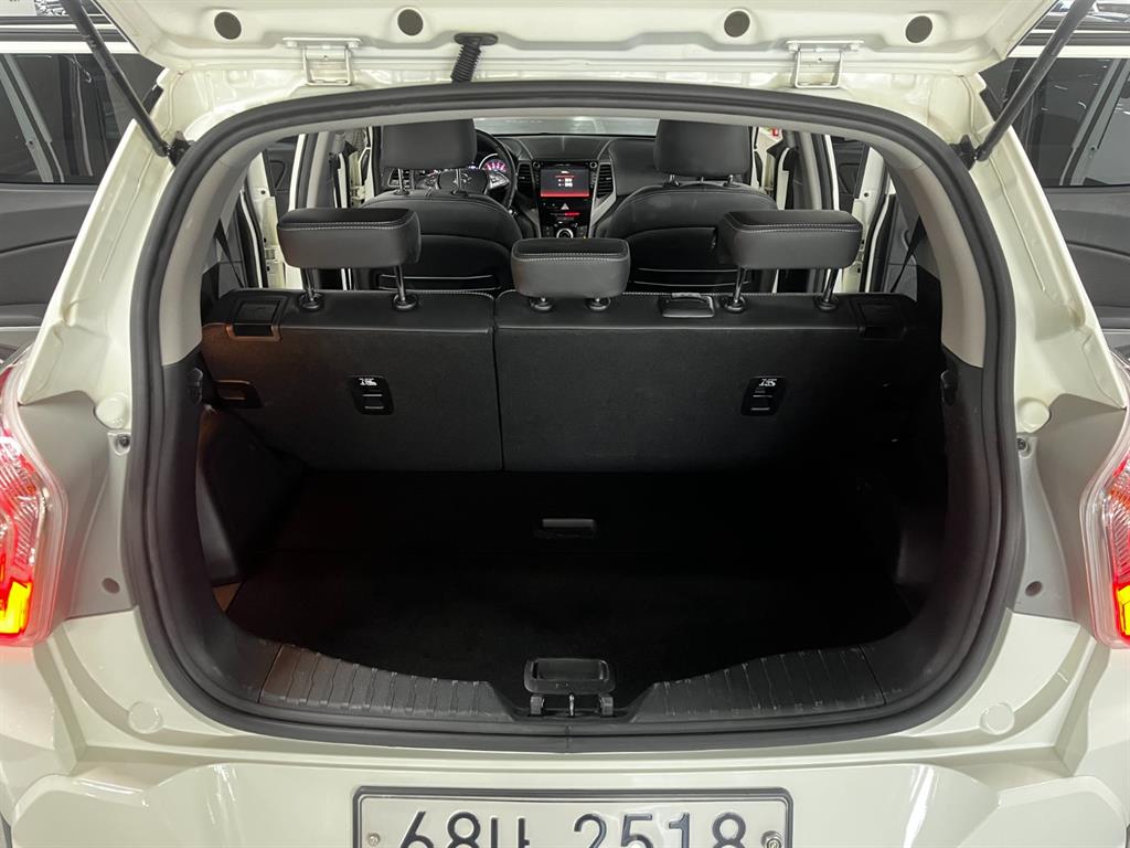 Ssangyong Tivoli - Vista 6