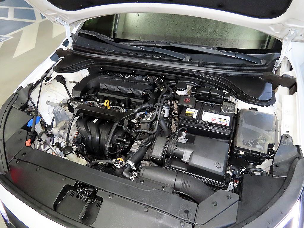 HYUNDAI Avante 2020 Blanco - Importación desde Corea - HF Imports Iquique - Foto 17