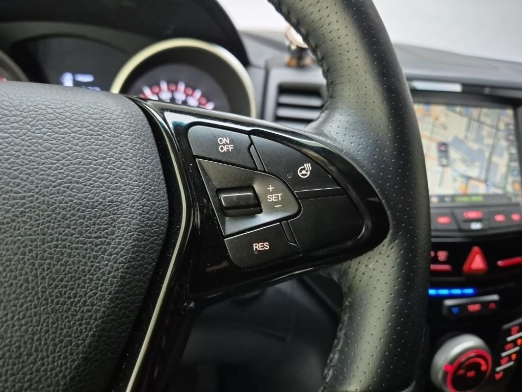 Ssangyong Tivoli 2017 the color of pearl - Importación desde Corea - HF Imports Iquique - Foto 16