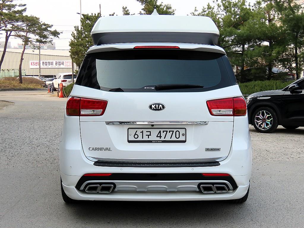 KIA Carnival - Vista 4
