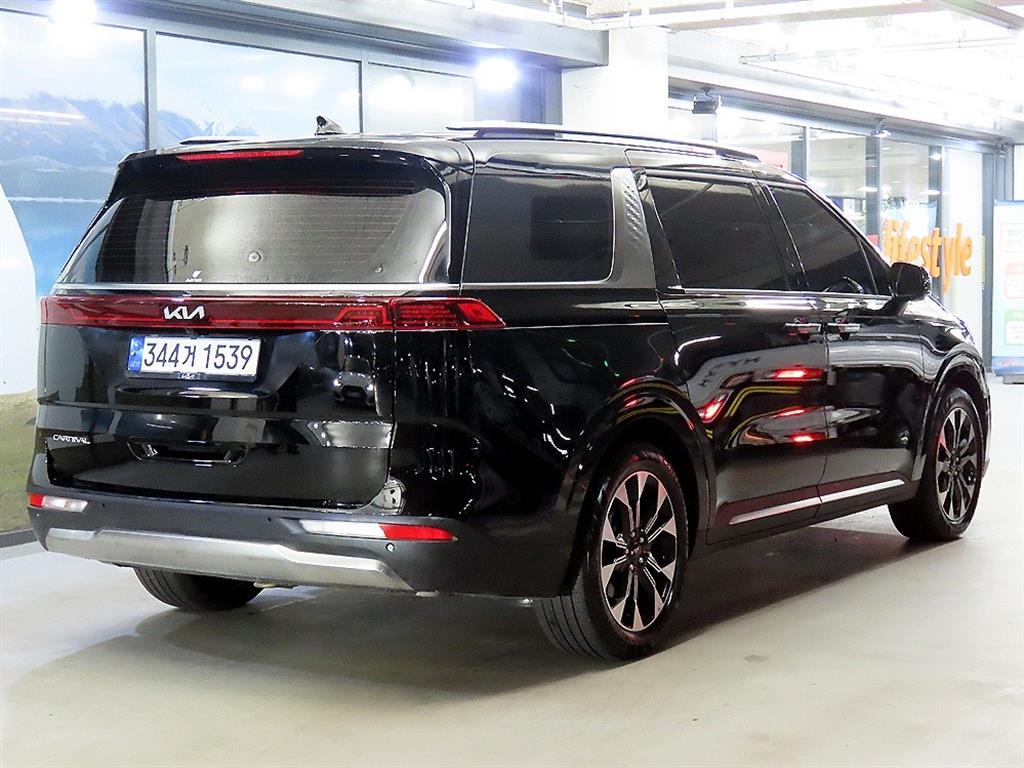 KIA Carnival - Vista 4
