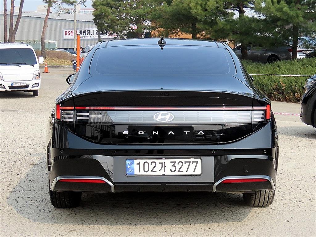 HYUNDAI Sonata - Vista 4