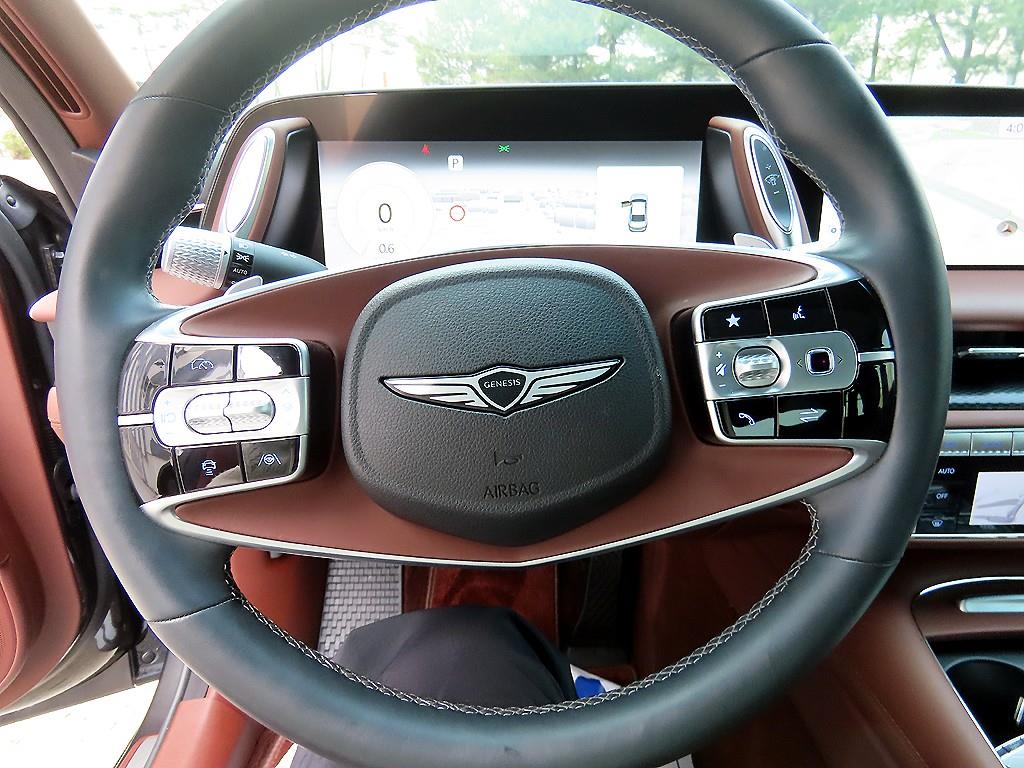 Genesis G90 - Vista 8