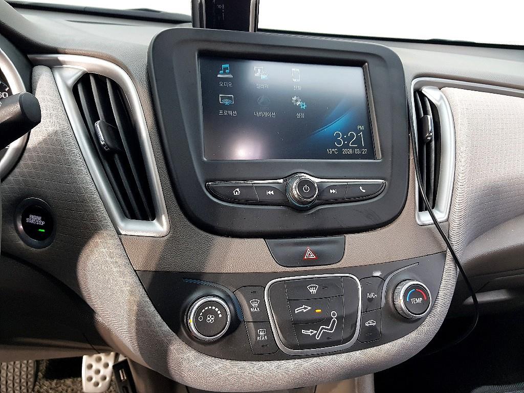 Chevrolet Malibu - Vista 11