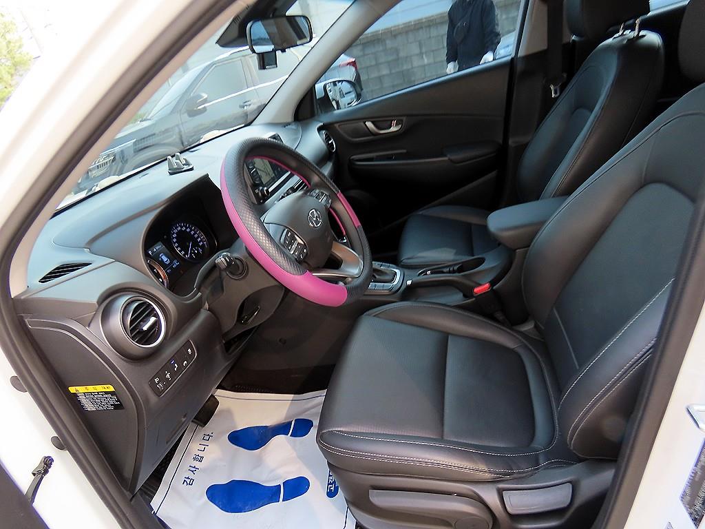 HYUNDAI Kona - Vista 5