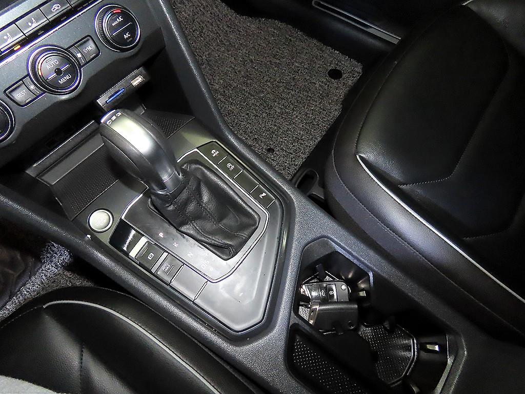 Volkswagen Tiguan - Vista 12