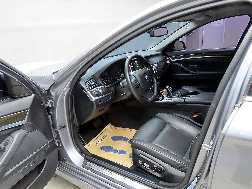 BMW 5 Series - Vista 5