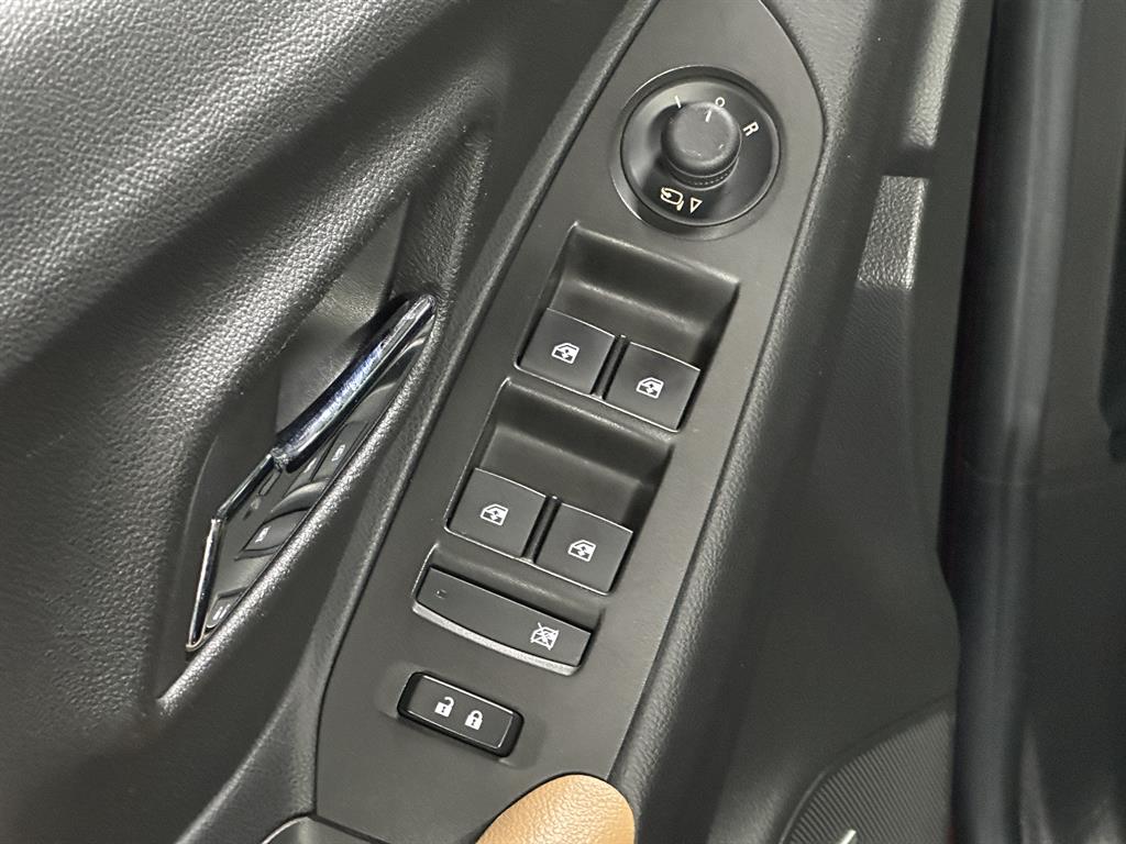 Chevrolet Trax 2017 Negro - Importación desde Corea - HF Imports Iquique - Foto 16