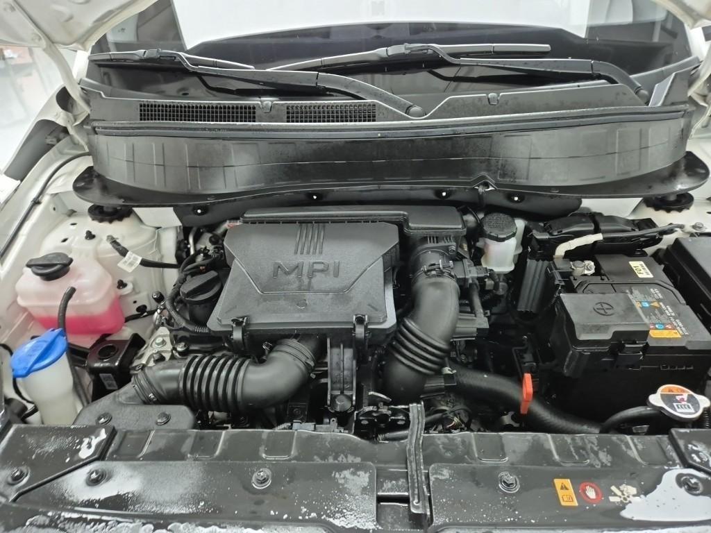 HYUNDAI Casper - Vista 5