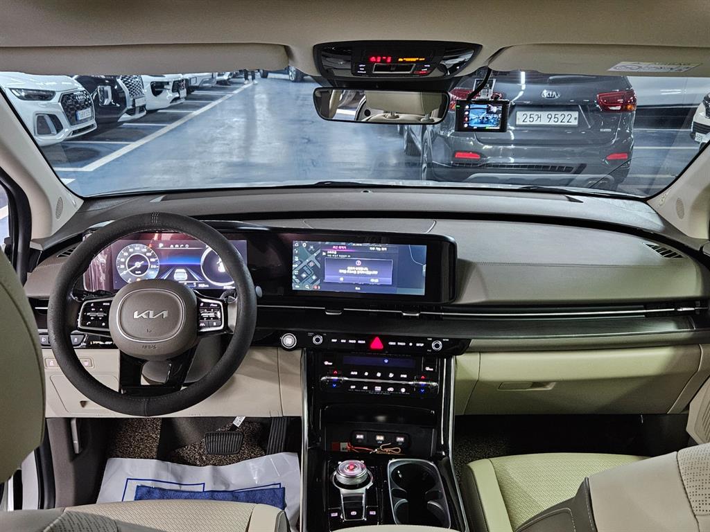 KIA Carnival - Vista 7