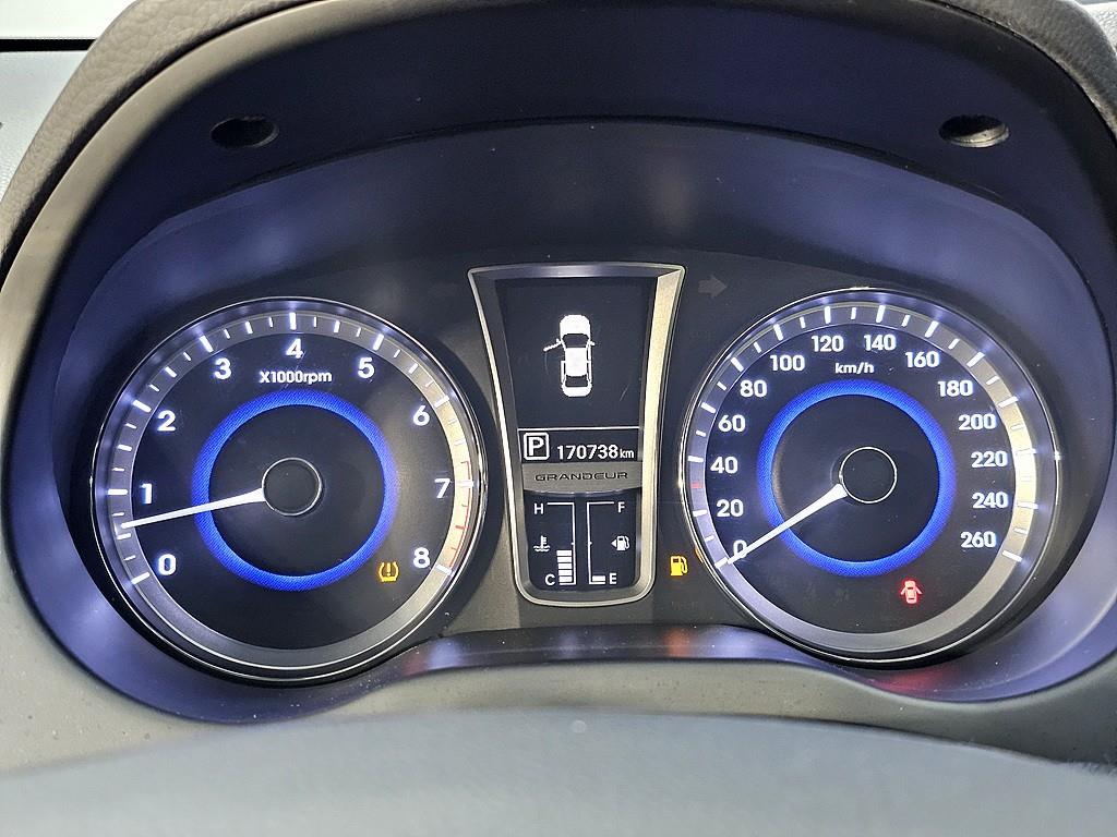 HYUNDAI Grandeur - Vista 6