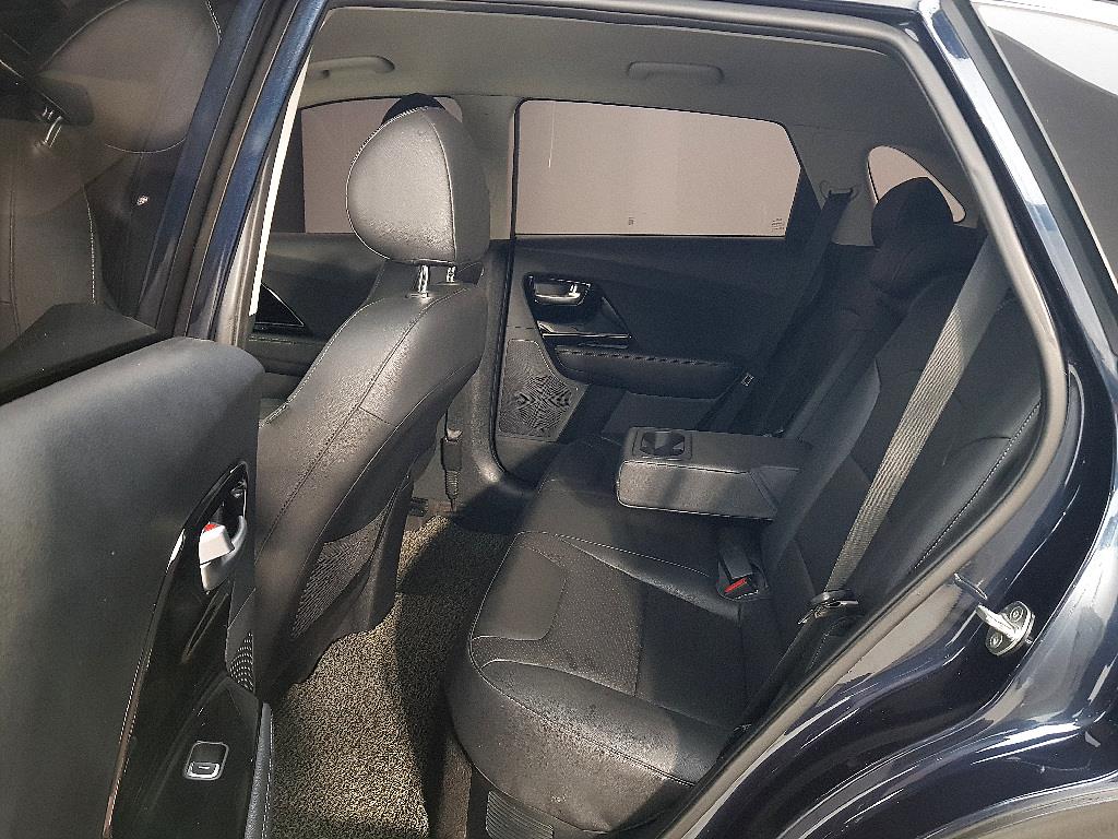 KIA Niro - Vista 8