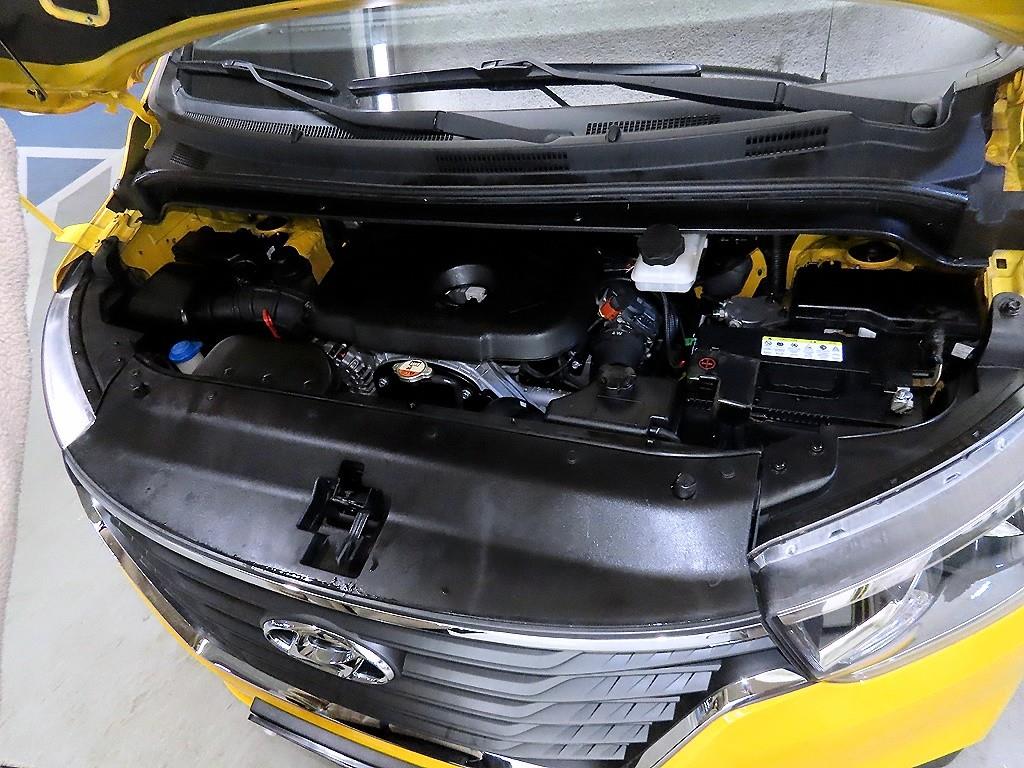 HYUNDAI Starex 2018 Amarillo - Importación desde Corea - HF Imports Iquique - Foto 19