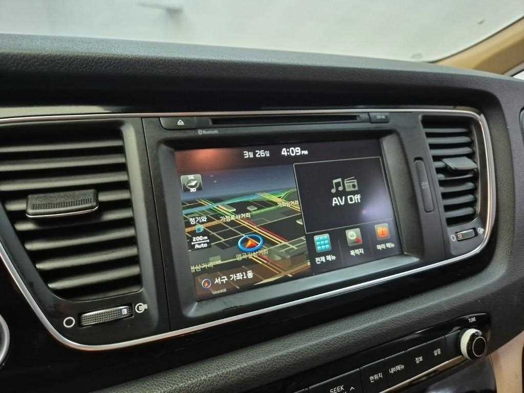 KIA Carnival 2015 Negro - Importación desde Corea - HF Imports Iquique - Foto 13