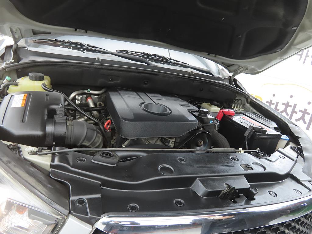 Ssangyong Korando 2012 Plateado - Importación desde Corea - HF Imports Iquique - Foto 18