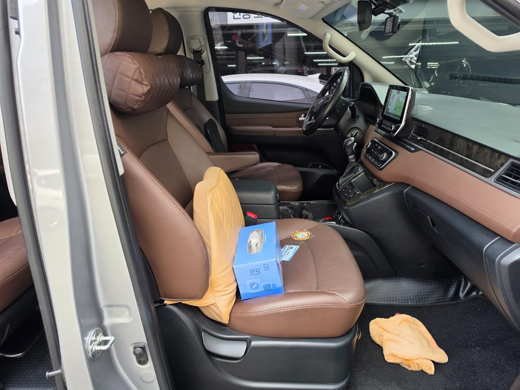 HYUNDAI Starex 2019 Plateado - Importación desde Corea - HF Imports Iquique - Foto 16