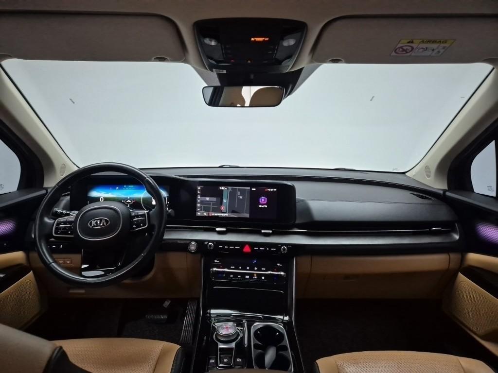 KIA Carnival - Vista 5