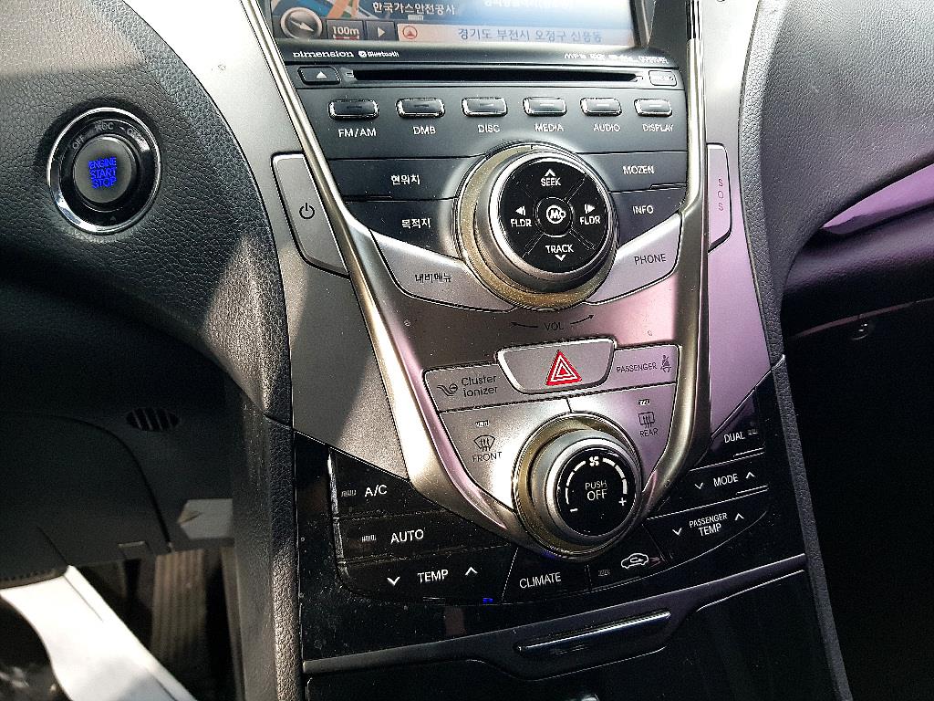 HYUNDAI Grandeur - Vista 11