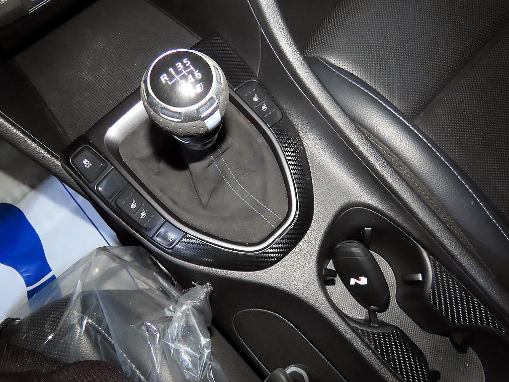 HYUNDAI Veloster - Vista 12