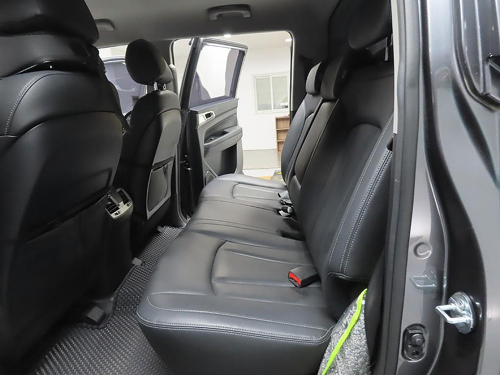 Ssangyong Rexton 2019 Gris - Importación desde Corea - HF Imports Iquique - Foto 10